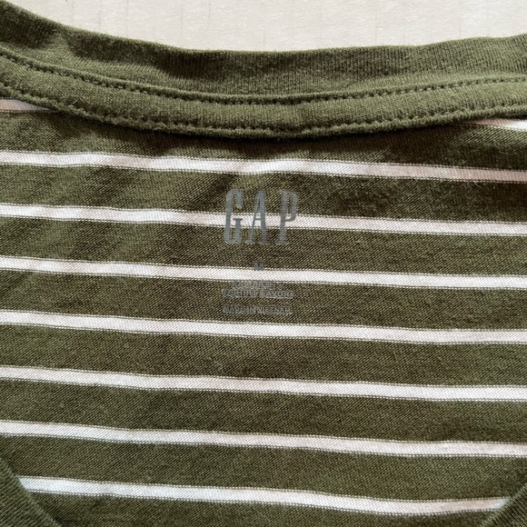GAP Striped Tee Shirt, Sz M - Picture 7 of 8